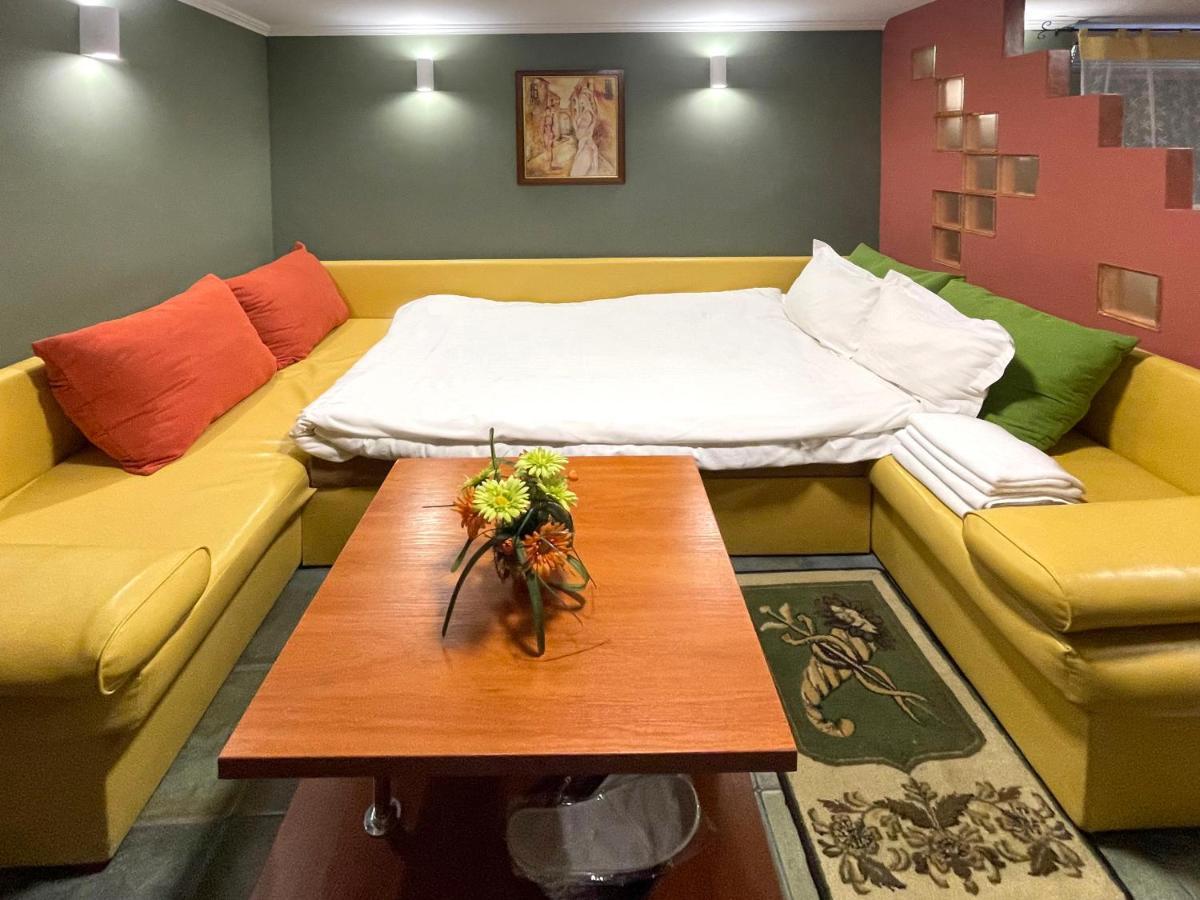 Economy Room In Hotel Eney Лвив Стая снимка